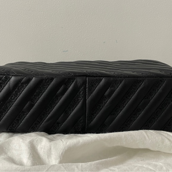 Authentic Balenciaga BB Round Bag Large - Picture 7 of 10